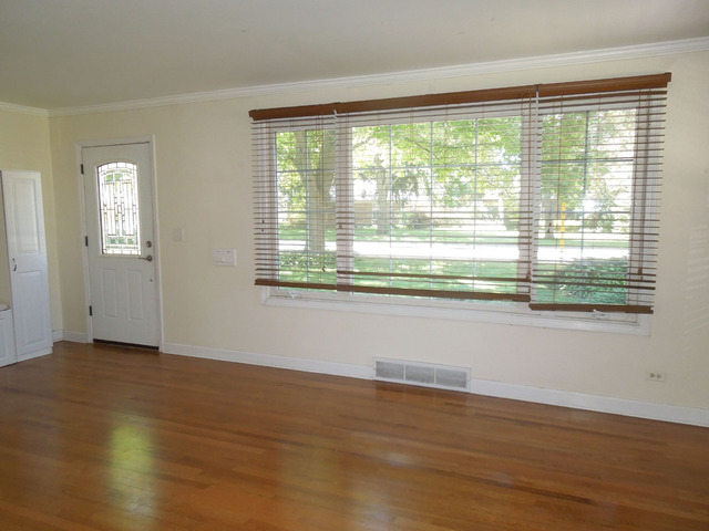824 East Rockland Road Libertyville, IL 60048 - Photo 5 of 17