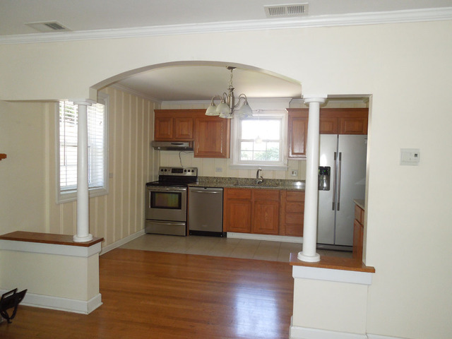 824 East Rockland Road Libertyville, IL 60048 - Photo 6 of 17