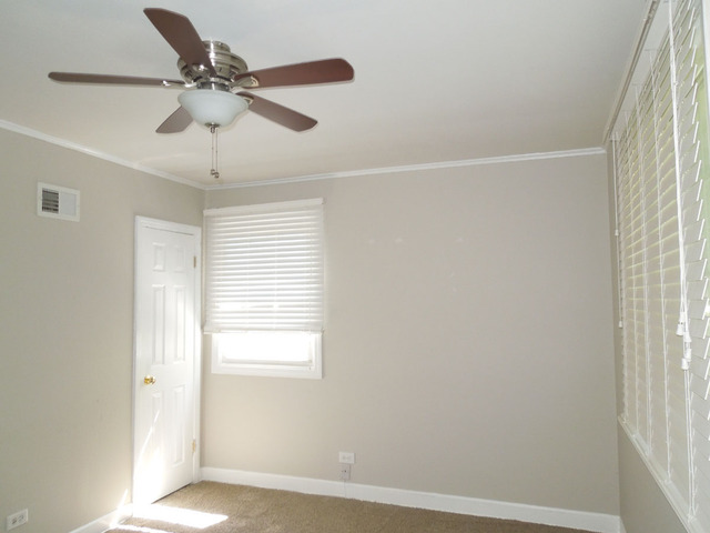 824 East Rockland Road Libertyville, IL 60048 - Photo 9 of 17