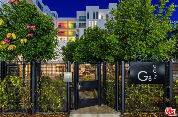 $5,395 | 13448 Beach Avenue, Unit 6309, Marina del Rey, CA 90292