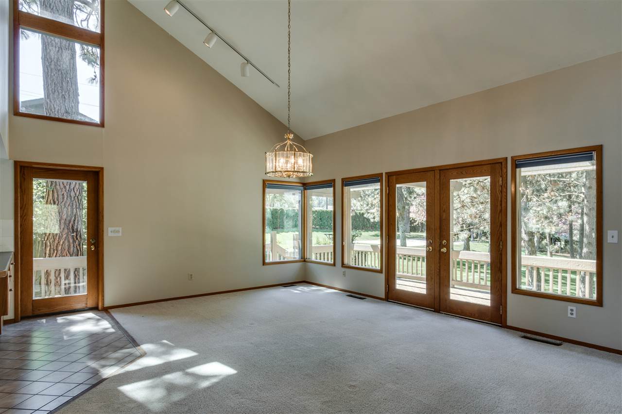 3612 South Morrill Street Spokane, WA 99223 - Photo 4 of 19