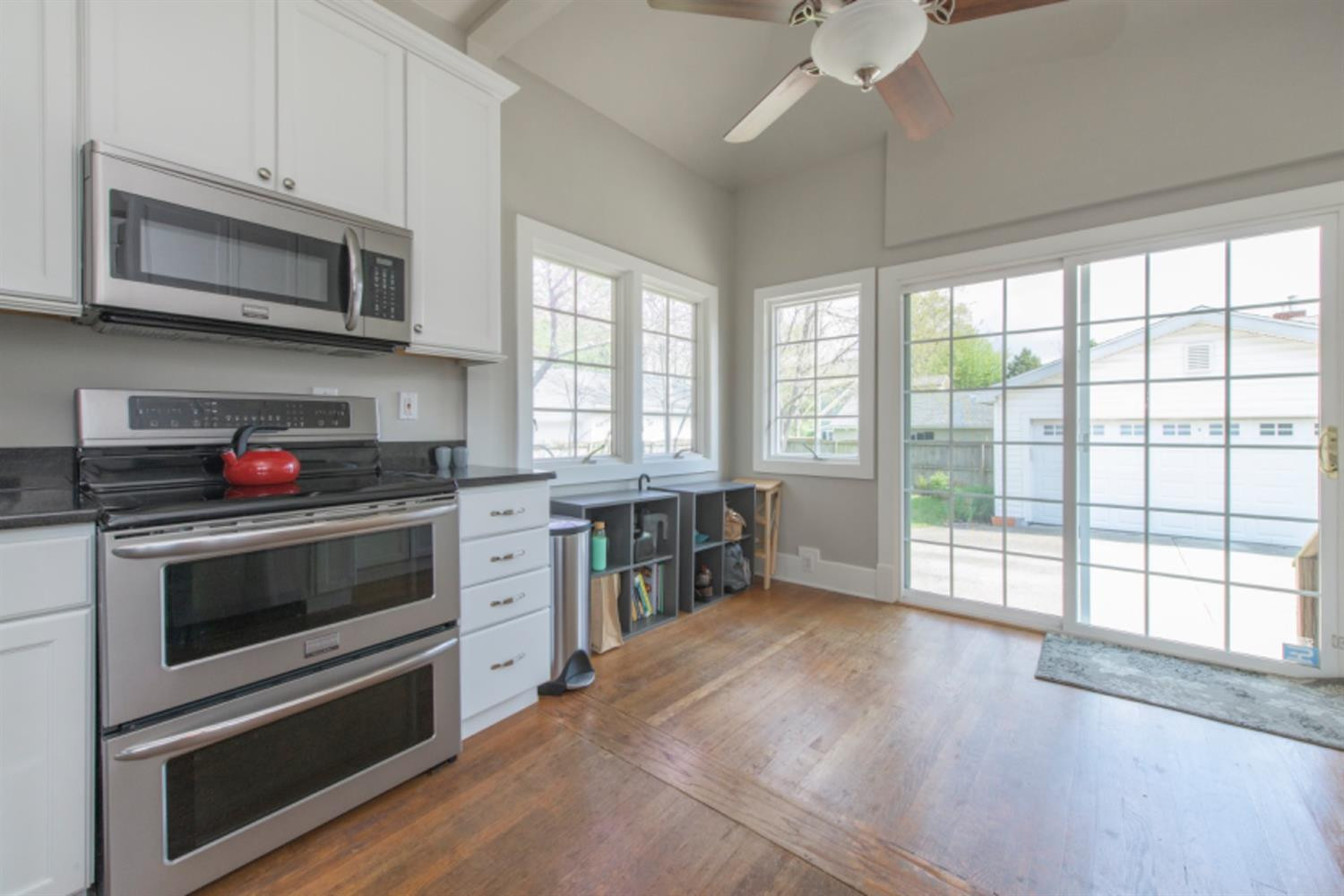 1131 Fontaine Road Lexington, KY 40502 - Photo 9 of 22 Photo 9