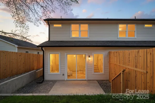 $3,000 | 2413 Pruitt Street, Charlotte, NC 28208