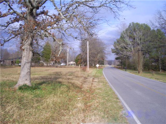 589 Sears Roebuck Road Tullahoma, TN 37388 - Photo 10 of 11 Left view of the street coming towards the house