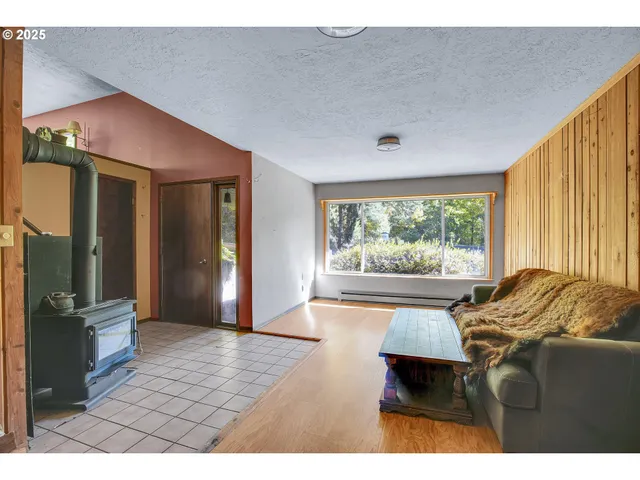 $299,000 | 47085 Old 77 Vesper Lane, Birkenfeld, OR 97016