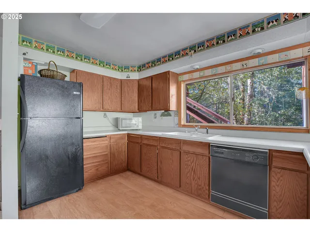 $299,000 | 47085 Old 77 Vesper Lane, Birkenfeld, OR 97016