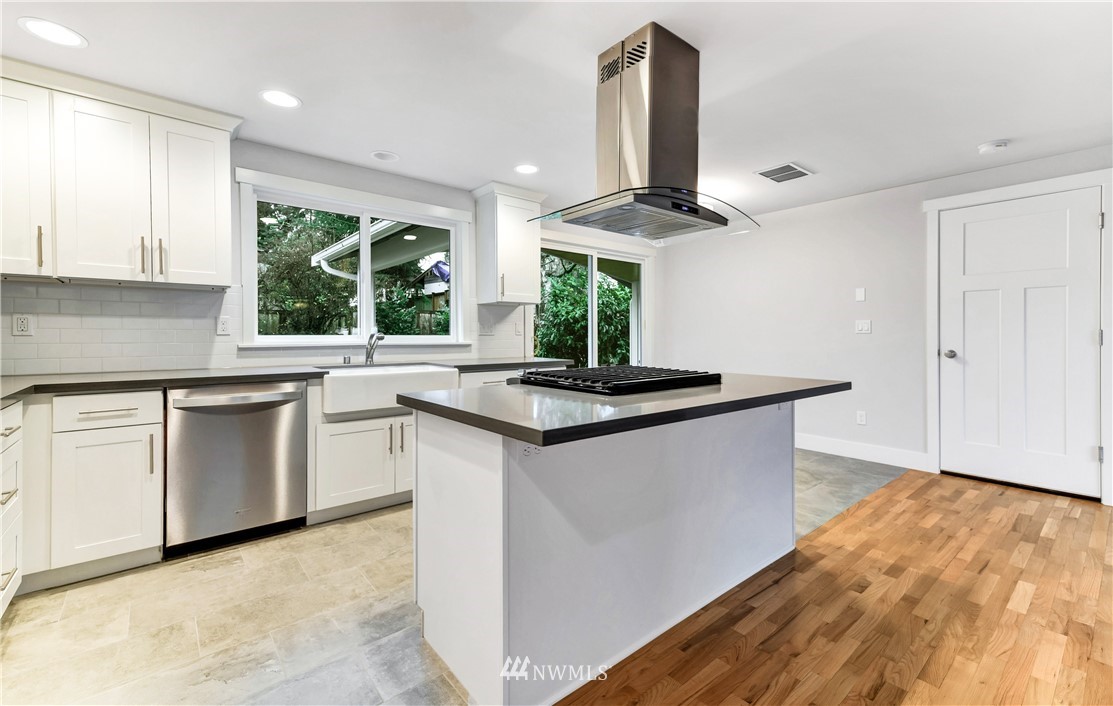 23406 Meridian Avenue South Bothell, WA 98021 - Photo 6 of 20