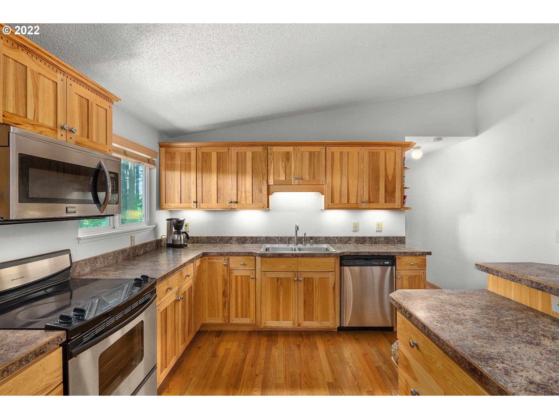 57271 Walker Road Scappoose, OR 97056 - Photo 11 of 31 Gallery Image 11