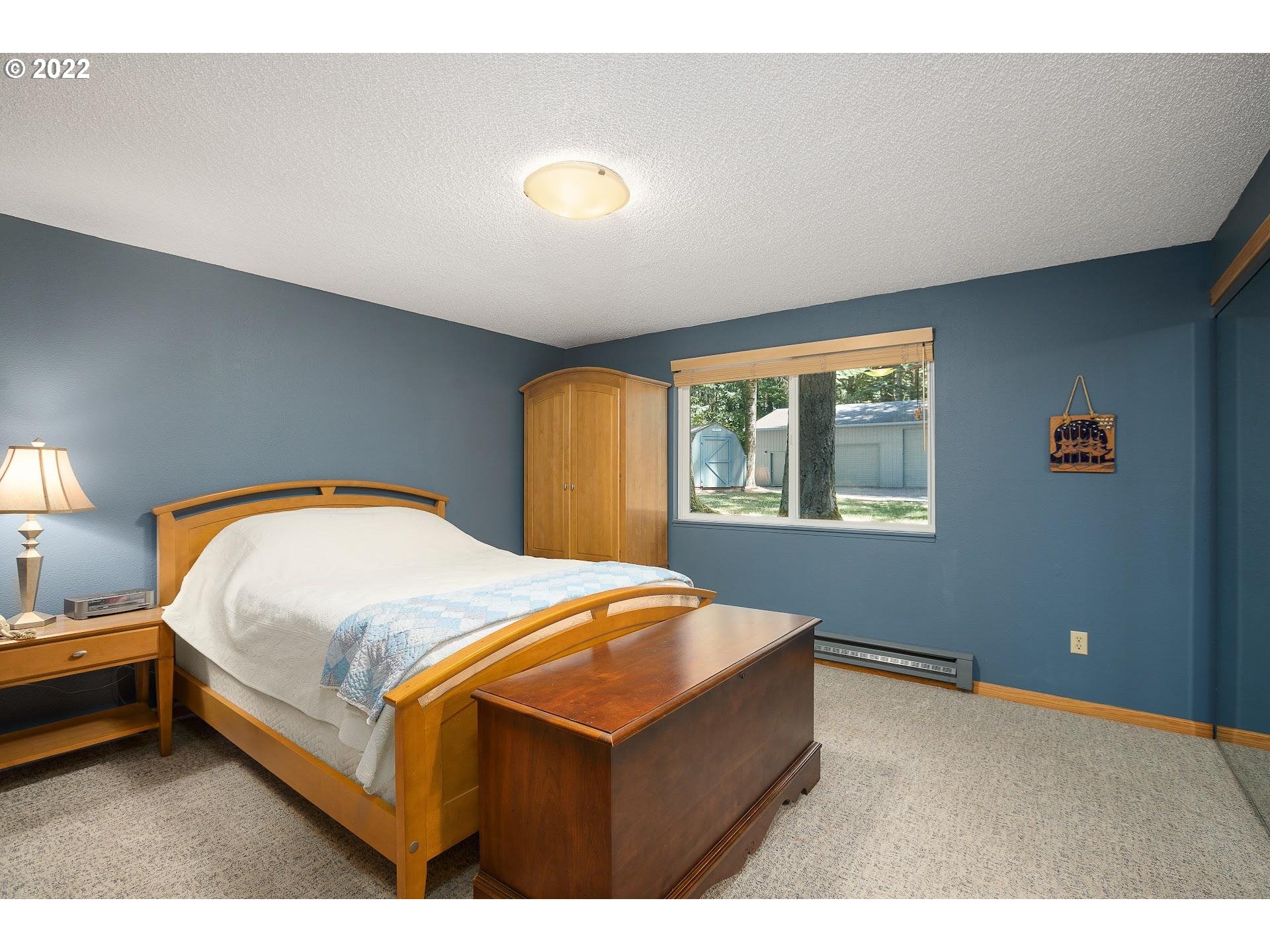 57271 Walker Road Scappoose, OR 97056 - Photo 15 of 31 Bedroom, Owner's Suite