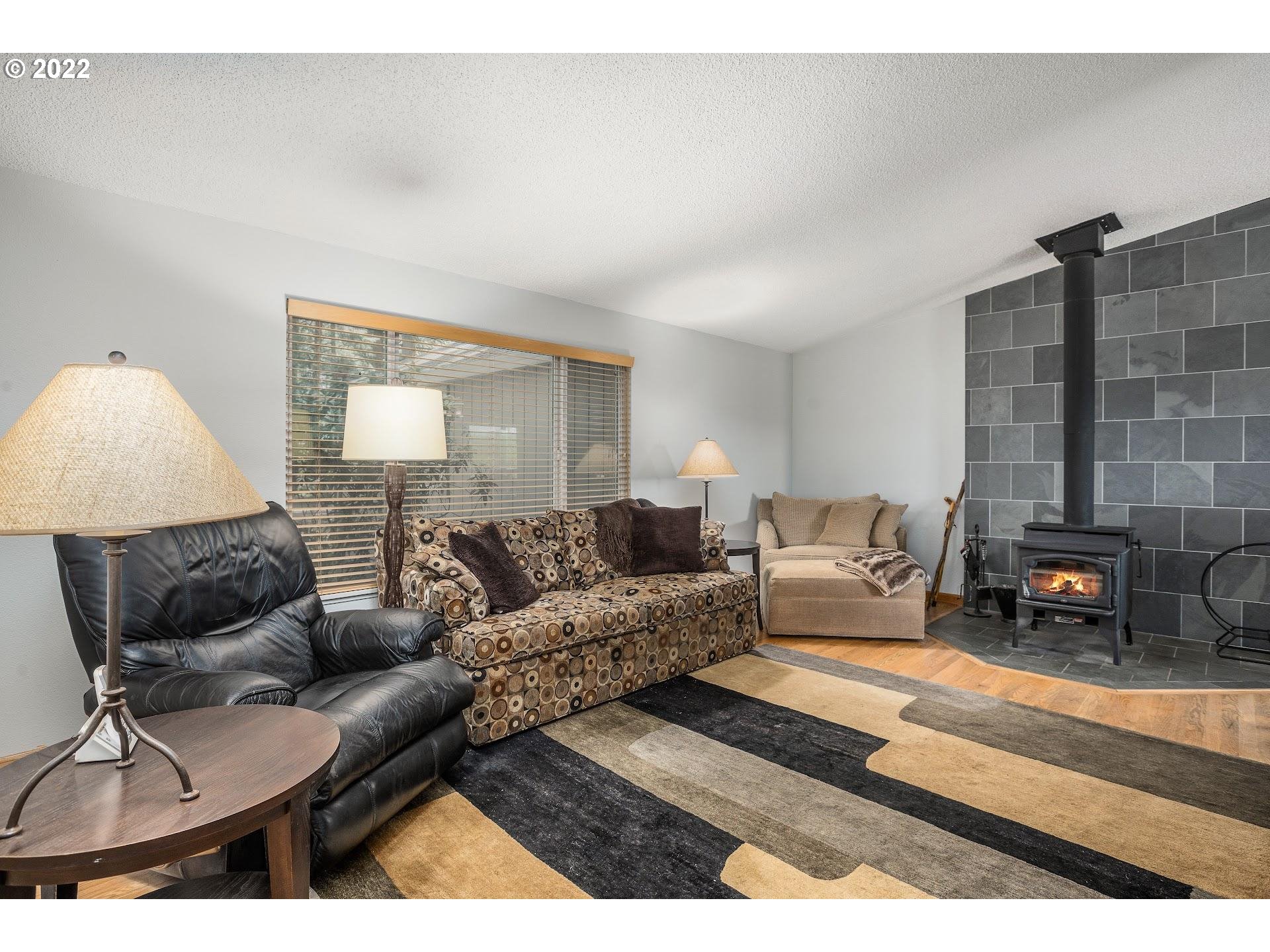 57271 Walker Road Scappoose, OR 97056 - Photo 6 of 31 Gallery Image 6