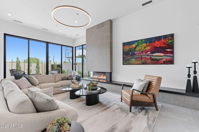 $4,952,250 | 5145 North Ascent Drive, Scottsdale, AZ 85253