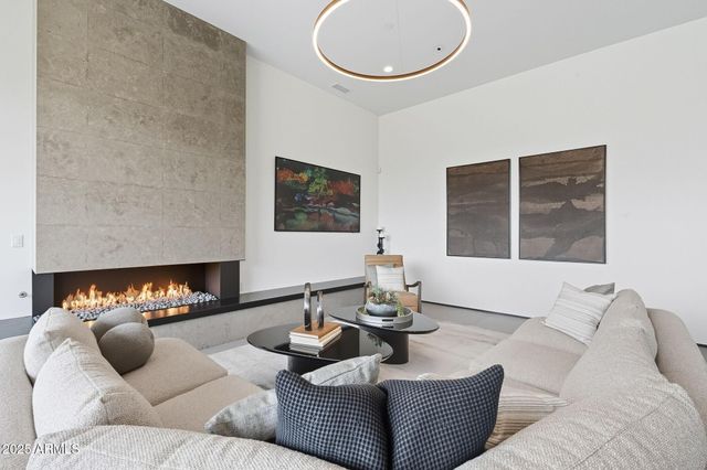 $4,952,250 | 5145 North Ascent Drive, Scottsdale, AZ 85253