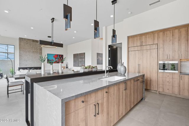 $4,952,250 | 5145 North Ascent Drive, Scottsdale, AZ 85253