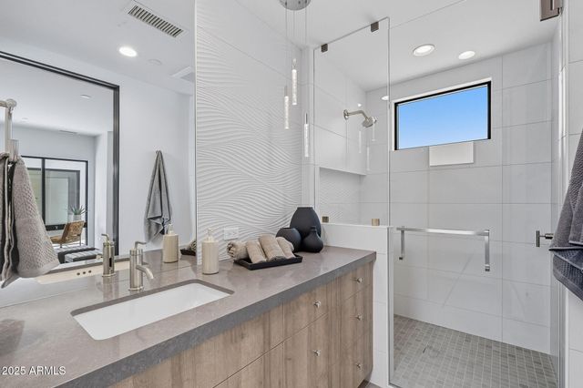 $4,952,250 | 5145 North Ascent Drive, Scottsdale, AZ 85253