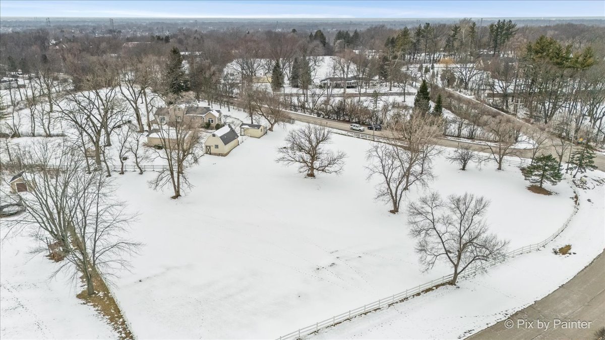 11N575 Rohrssen Road Elgin, IL 60120 - Photo 43 of 58 a view of outdoor space with city view