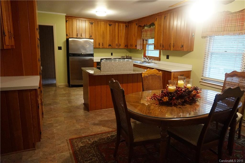 455 Perry Road Troutman, NC 28166 - Photo 3 of 16 Gallery Image 3
