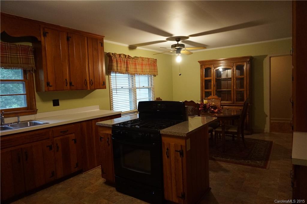 455 Perry Road Troutman, NC 28166 - Photo 4 of 16 Gallery Image 4