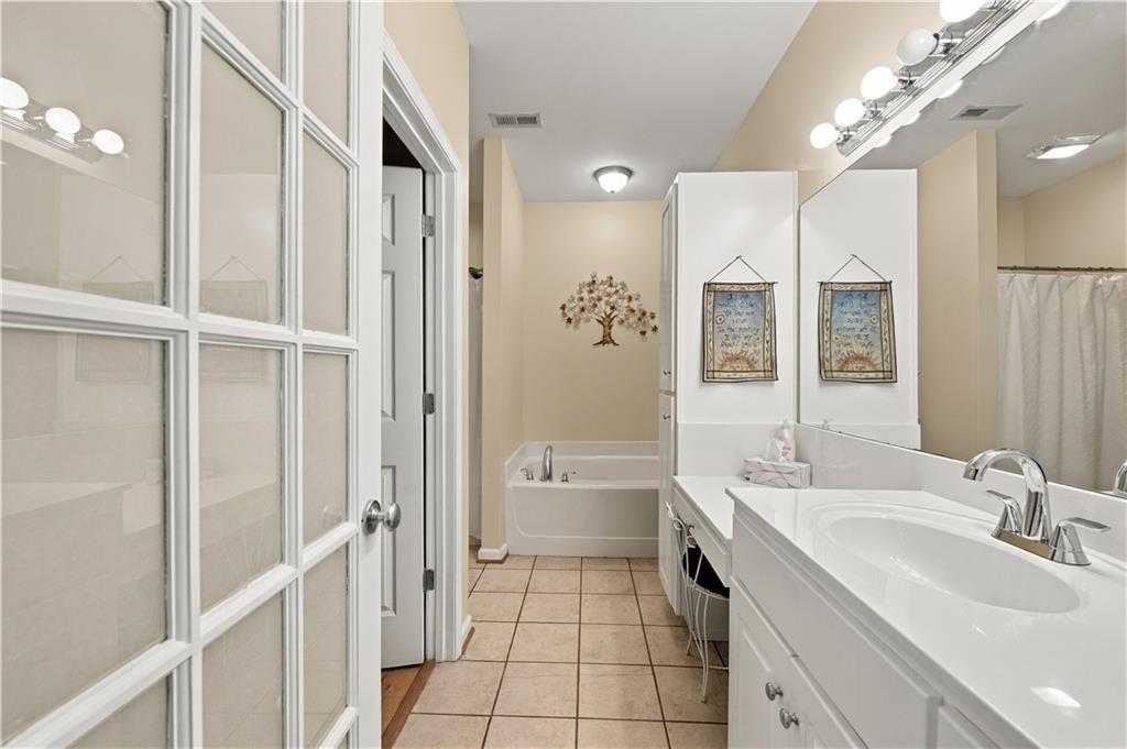 131 Regency Row Southwest Calhoun, GA 30701 - Photo 10 of 25 Gallery Image 10