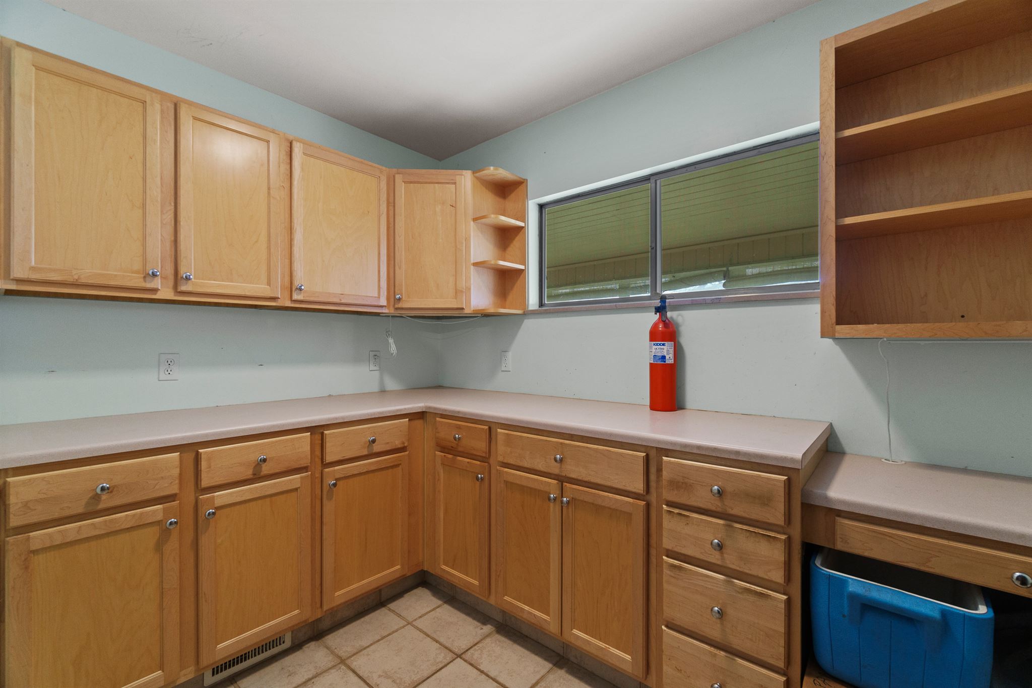 8227 Westridge Road Fort Wayne, IN 46825 - Photo 14 of 36 Gallery Image 14