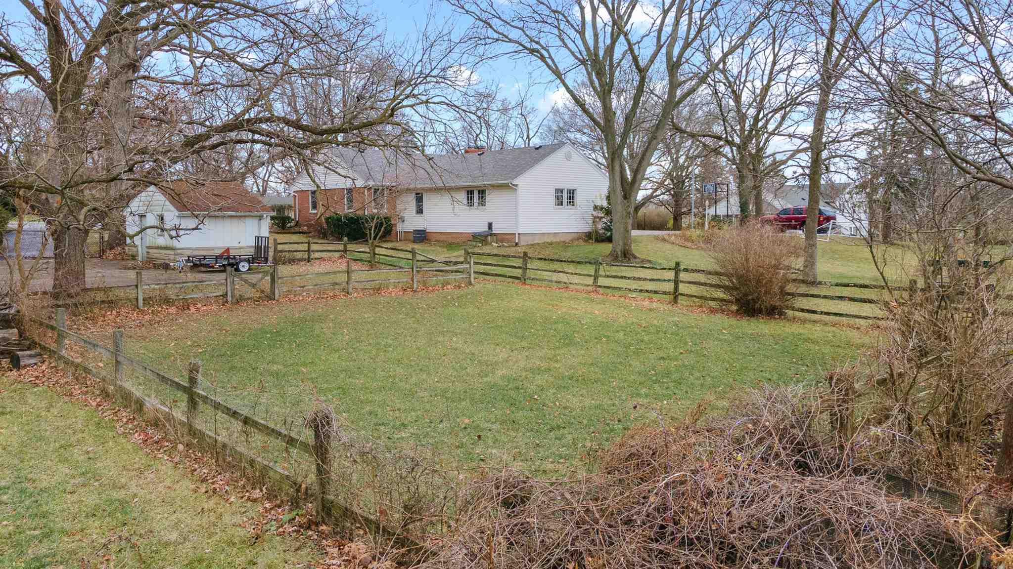 8227 Westridge Road Fort Wayne, IN 46825 - Photo 34 of 36 Gallery Image 34