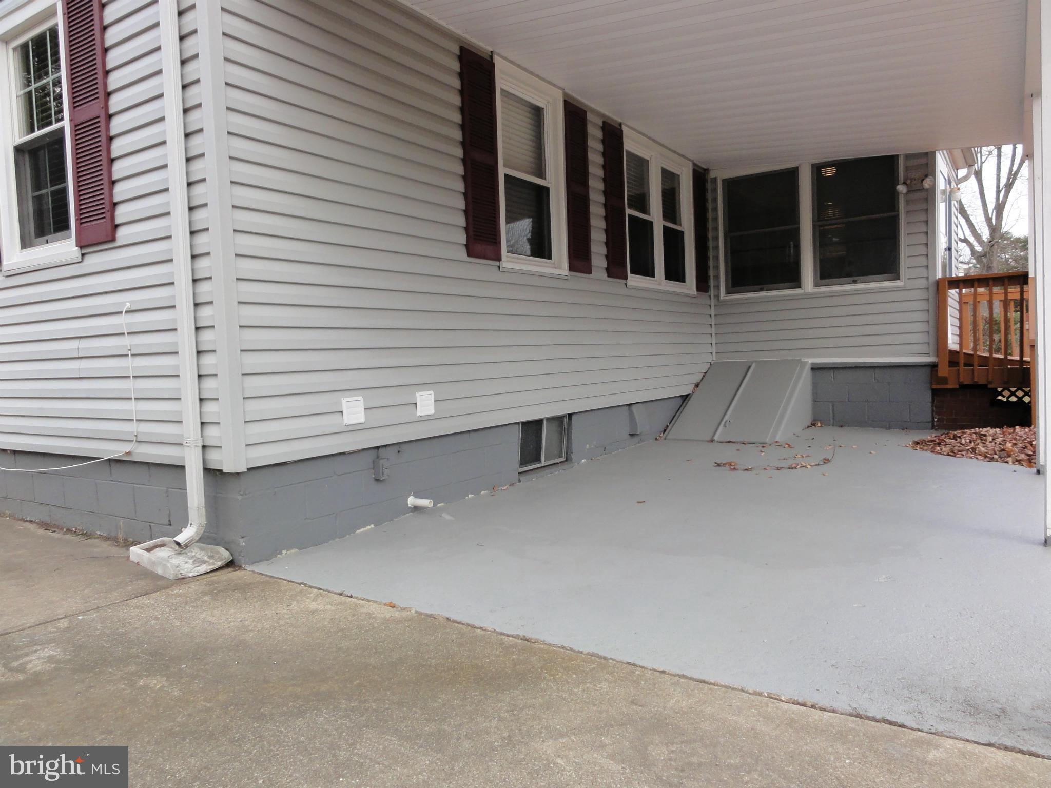 7769 Tick Neck Road Pasadena, MD 21122 - Photo 22 of 28 Exterior (Rear)