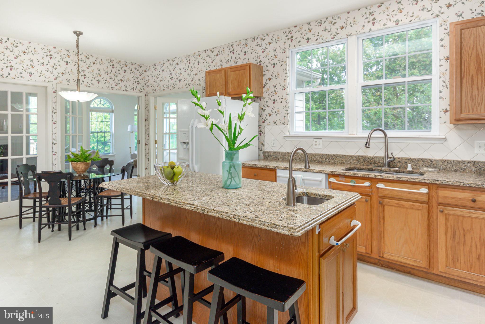 118 Queensberry Road Baltimore, MD 21237 - Photo 2 of 38 Kitchen