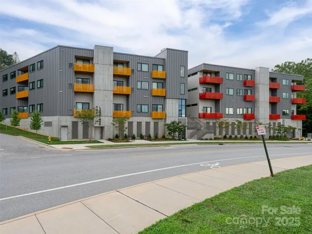 $423,900 | 68 Craven Street, Unit 310, Asheville, NC 28806