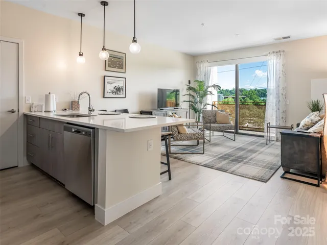 $423,900 | 68 Craven Street, Unit 310, Asheville, NC 28806