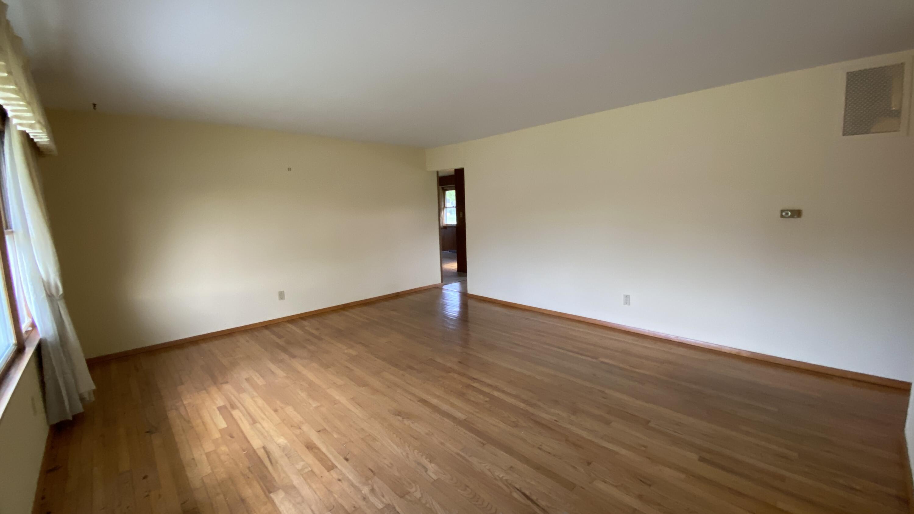 429 Fairview Avenue Crown Point, IN 46307 - Photo 11 of 47 3000x1687