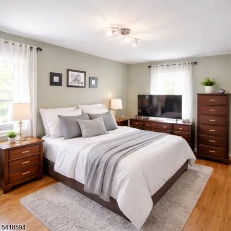 $240,000 | 23A Carolyn Terrace, Unit B, Roselle, NJ 07203