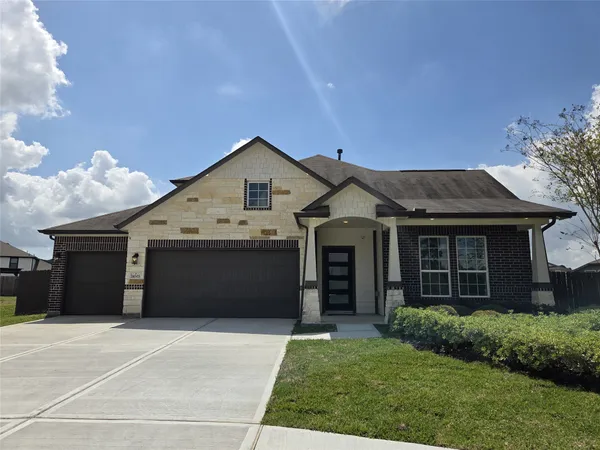 $2,595 | 14303 Pecan Maple Drive, Crosby, TX 77532