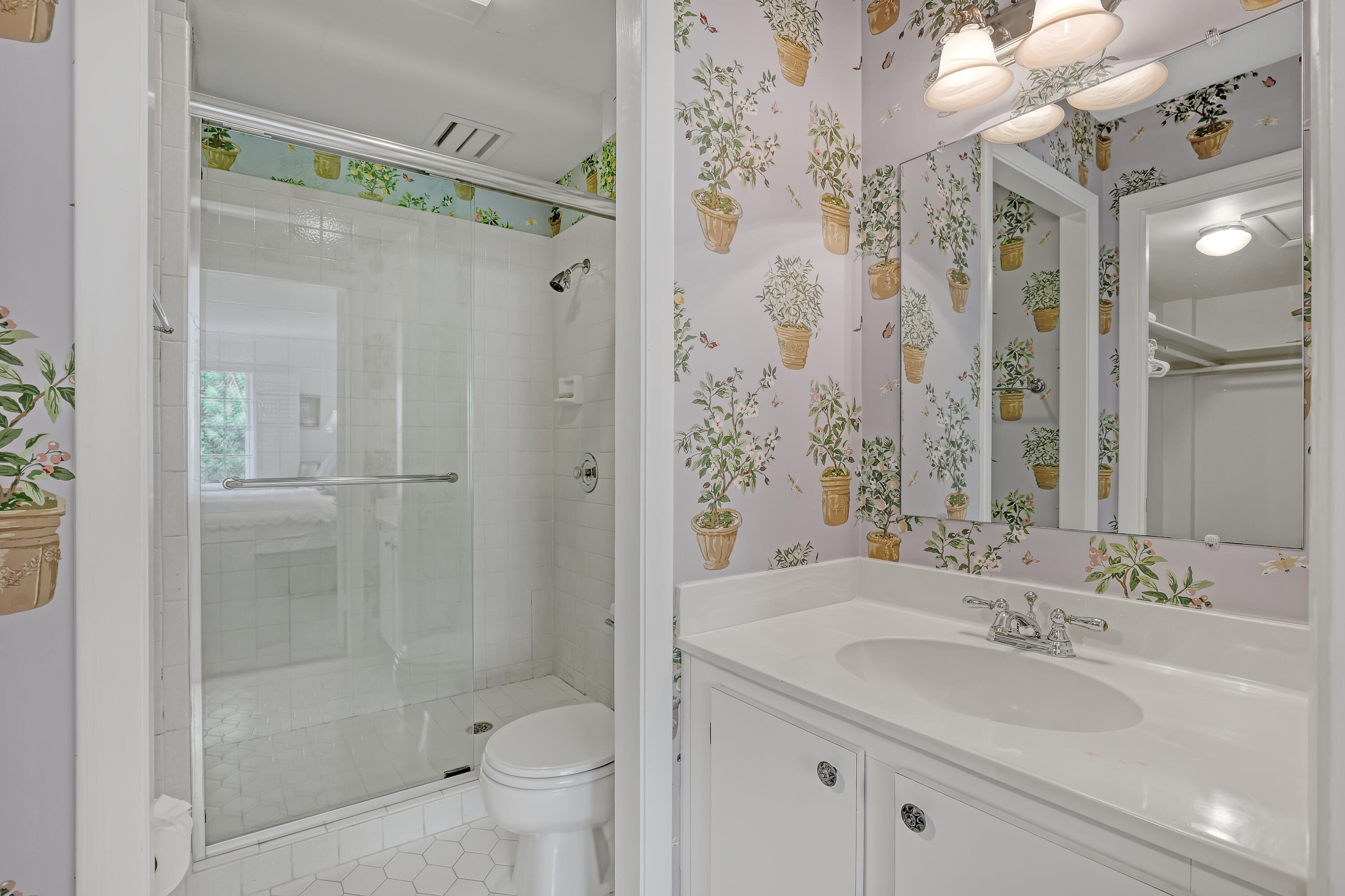 1280 Surf Road, Unit 202 Singer Island, FL 33404 - Photo 15 of 31 Primary Bathroom