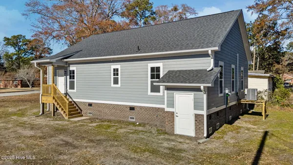 $310,000 | 700 North Grace Avenue, New Bern, NC 28562