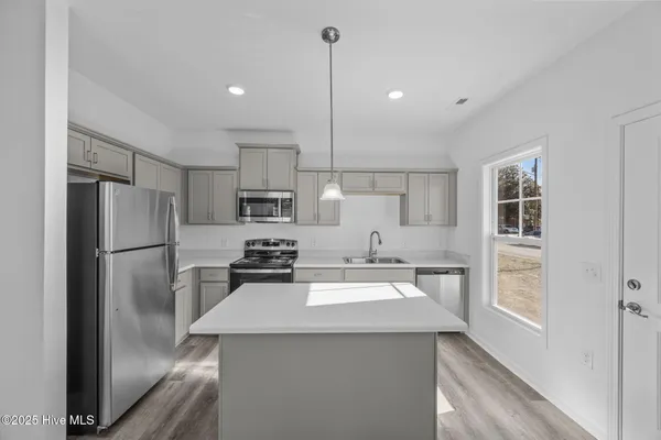 $310,000 | 700 North Grace Avenue, New Bern, NC 28562