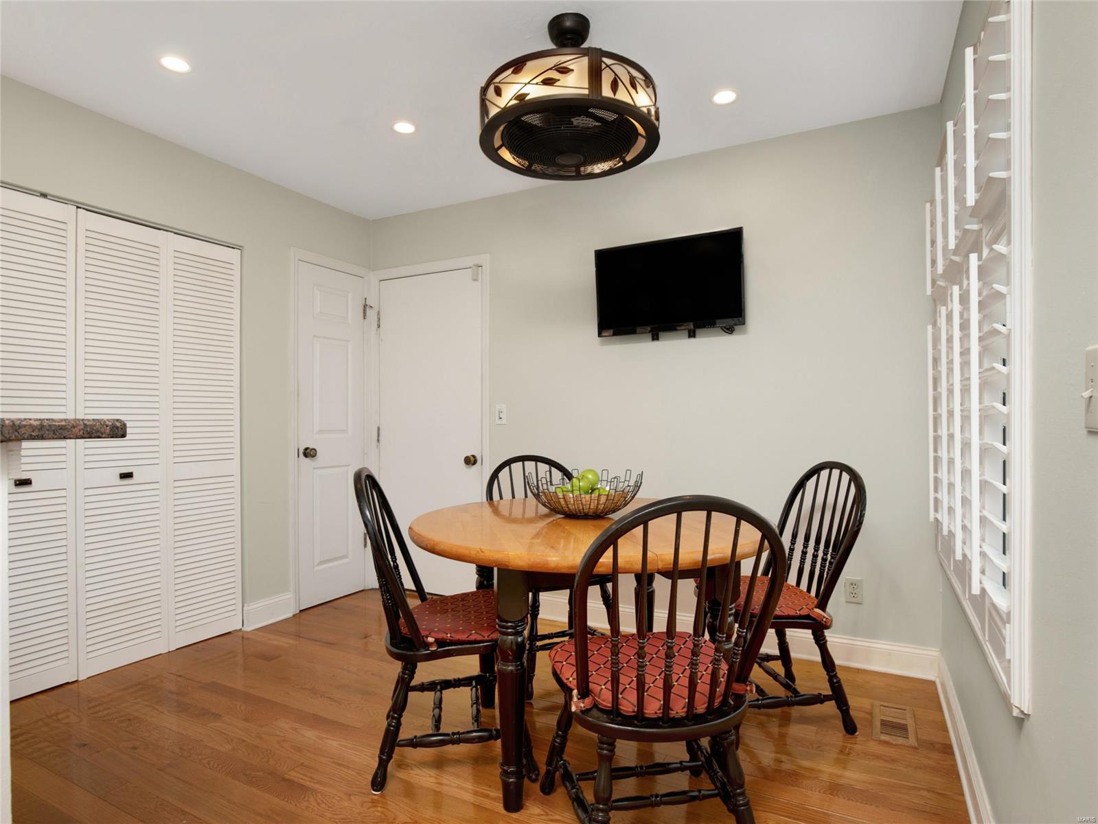 55 Ridgeview Cir Court Ballwin, MO 63021 - Photo 14 of 30 Gallery Image 14
