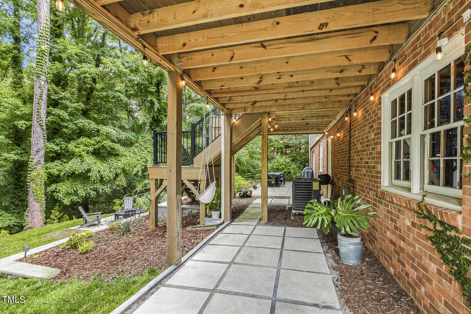 822 Northbrook Drive Raleigh, NC 27609 - Photo 72 of 79 088