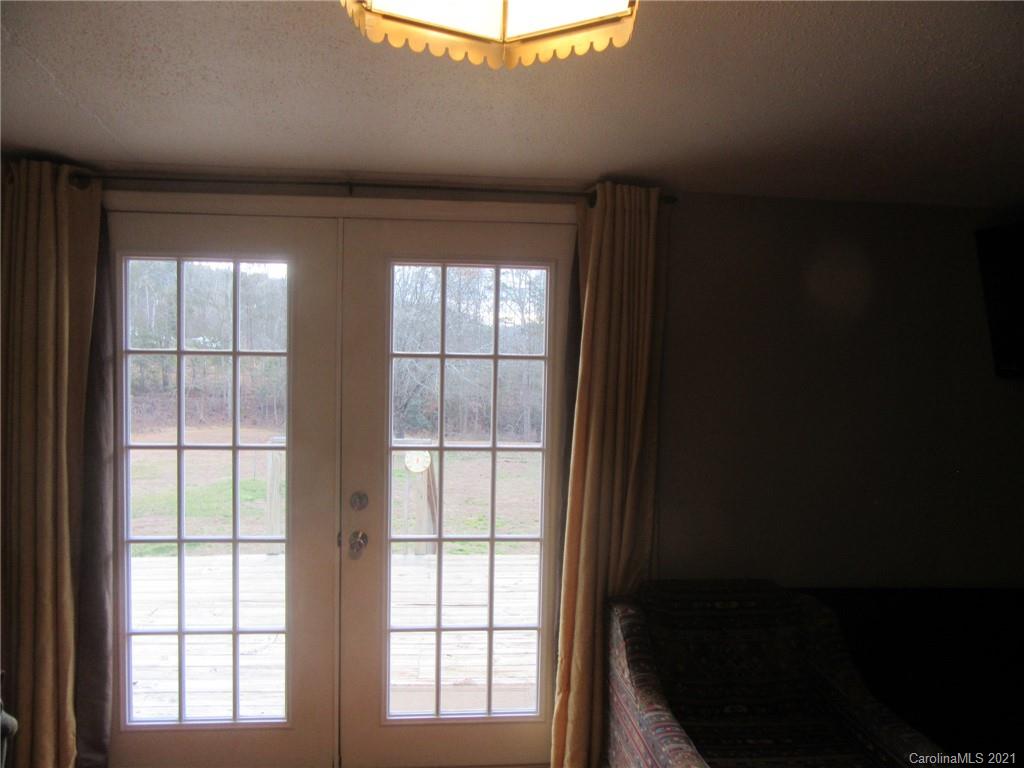 1287 Henderson Mill Road Morganton, NC 28655 - Photo 3 of 20 Gallery Image 3