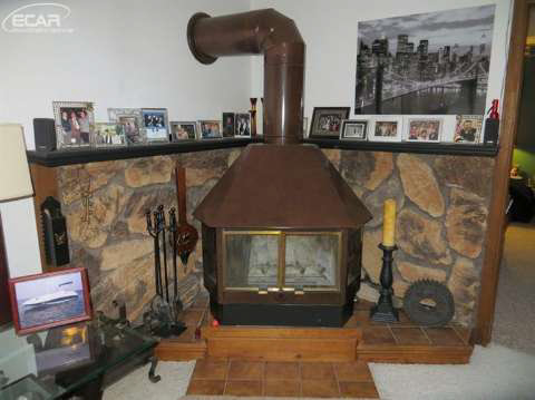 7297 North Nichols Road Flushing, MI 48433 - Photo 5 of 24 20436785-4.JPG