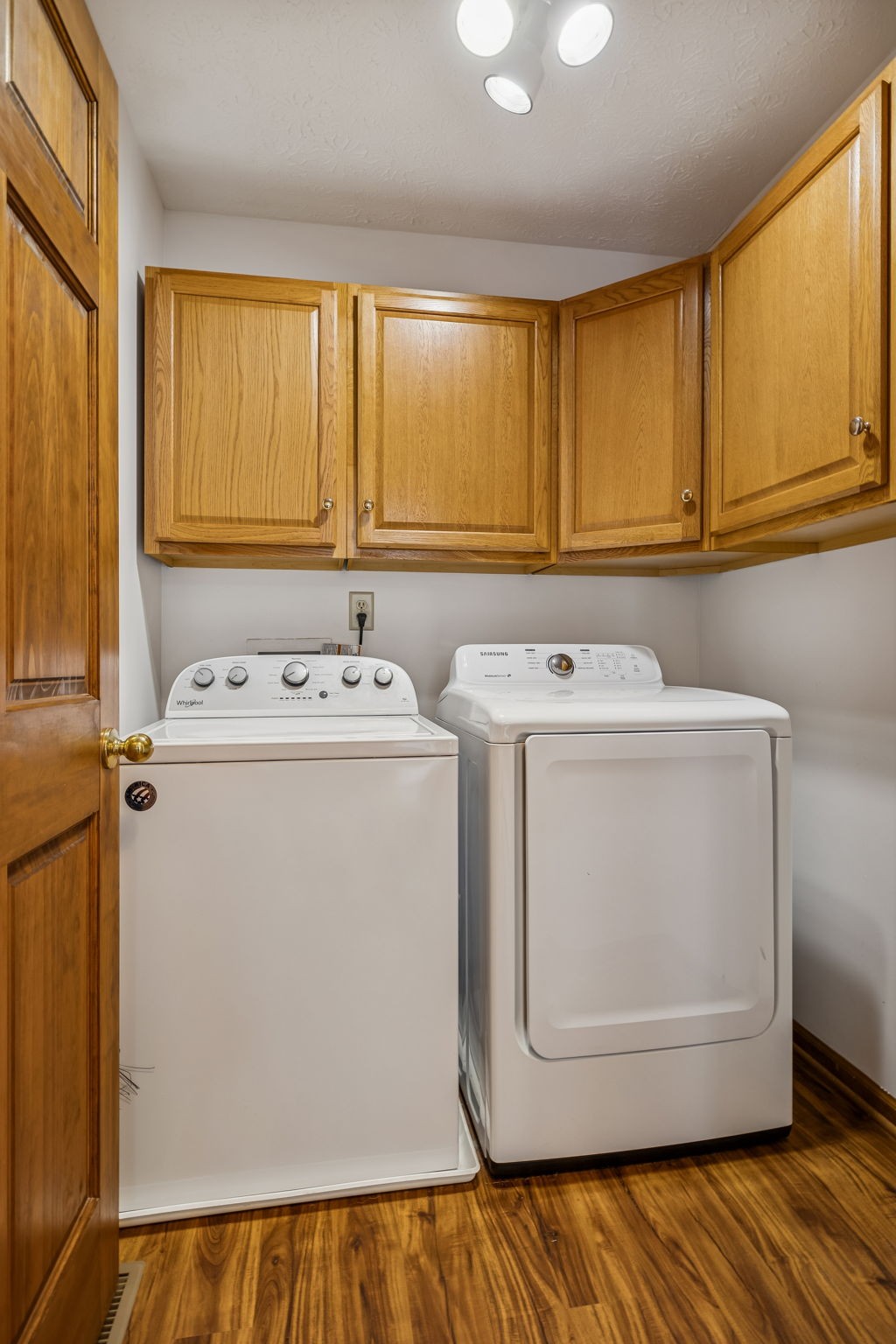 1457 Absher Branch Road Westmoreland, TN 37186 - Photo 22 of 74 a utility room with washer and dryer