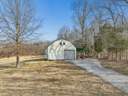 $849,900 | 1457 Absher Branch Road, Westmoreland, TN 37186