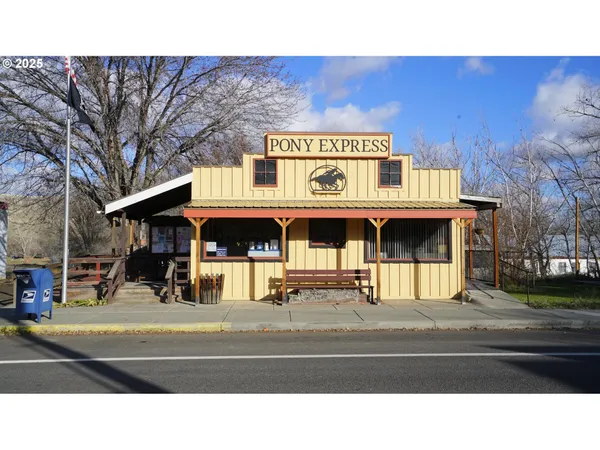 $329,000 | 145 Franklin Street, Dayville, OR 97825