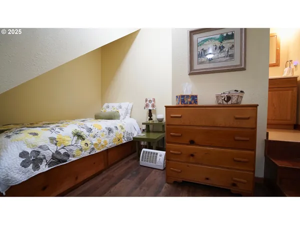 $329,000 | 145 Franklin Street, Dayville, OR 97825