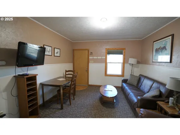 $329,000 | 145 Franklin Street, Dayville, OR 97825