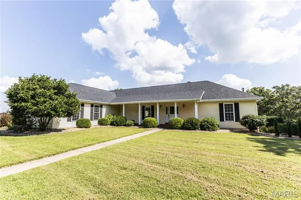 $1,297,000 | 20025 Highway 42 Belle Mo 65013, Belle, MO 65013