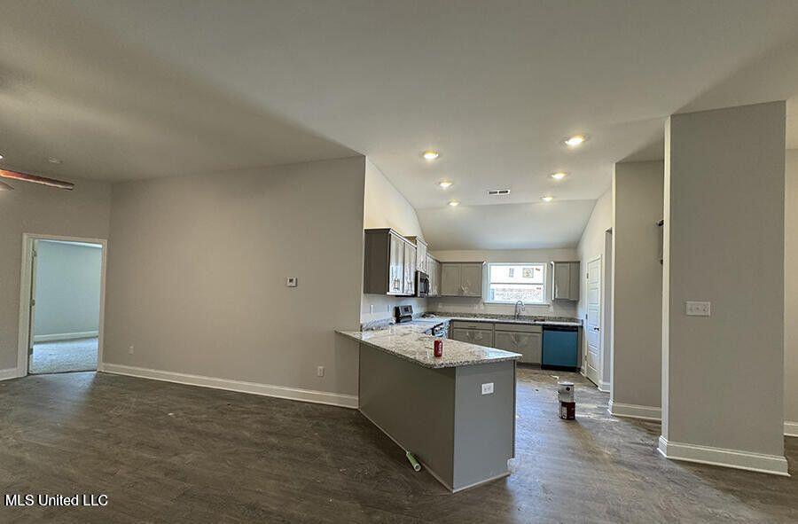 4173 Olivia Circle West Olive Branch, MS 38654 - Photo 3 of 4 20250603193414666762000000-o