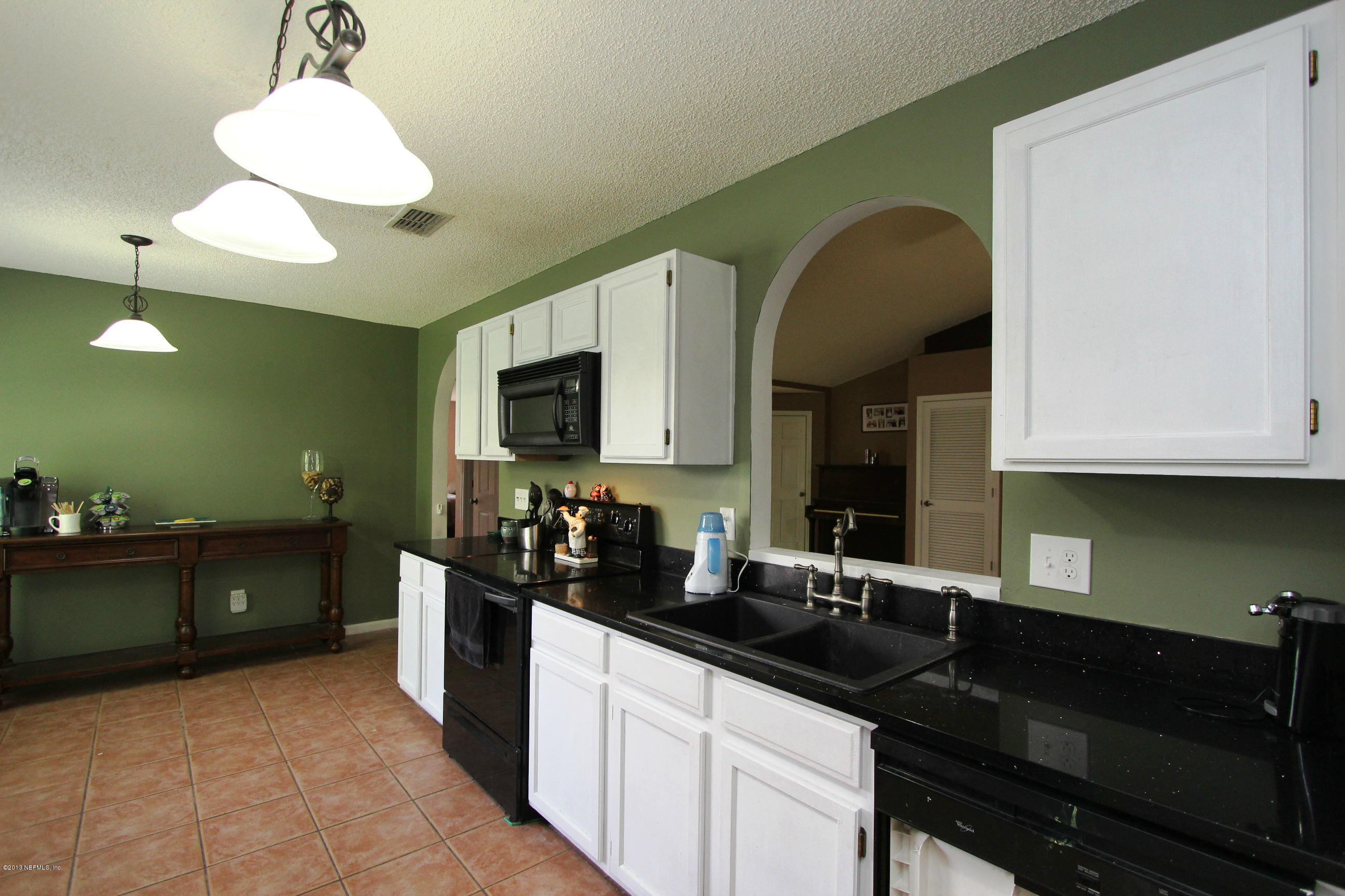 1540 Marsh Rabbit Way Fleming Island, FL 32003 - Photo 8 of 18 Kitchen
