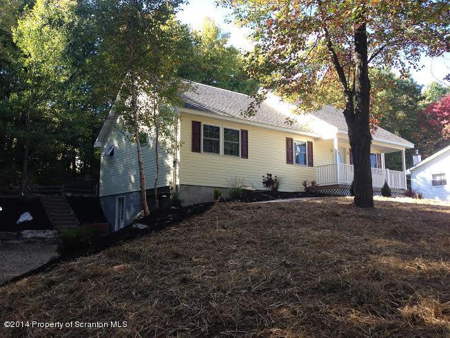 19 Sunset Road Moscow, PA 18444 - Photo 1 of 33 Gallery Image 1