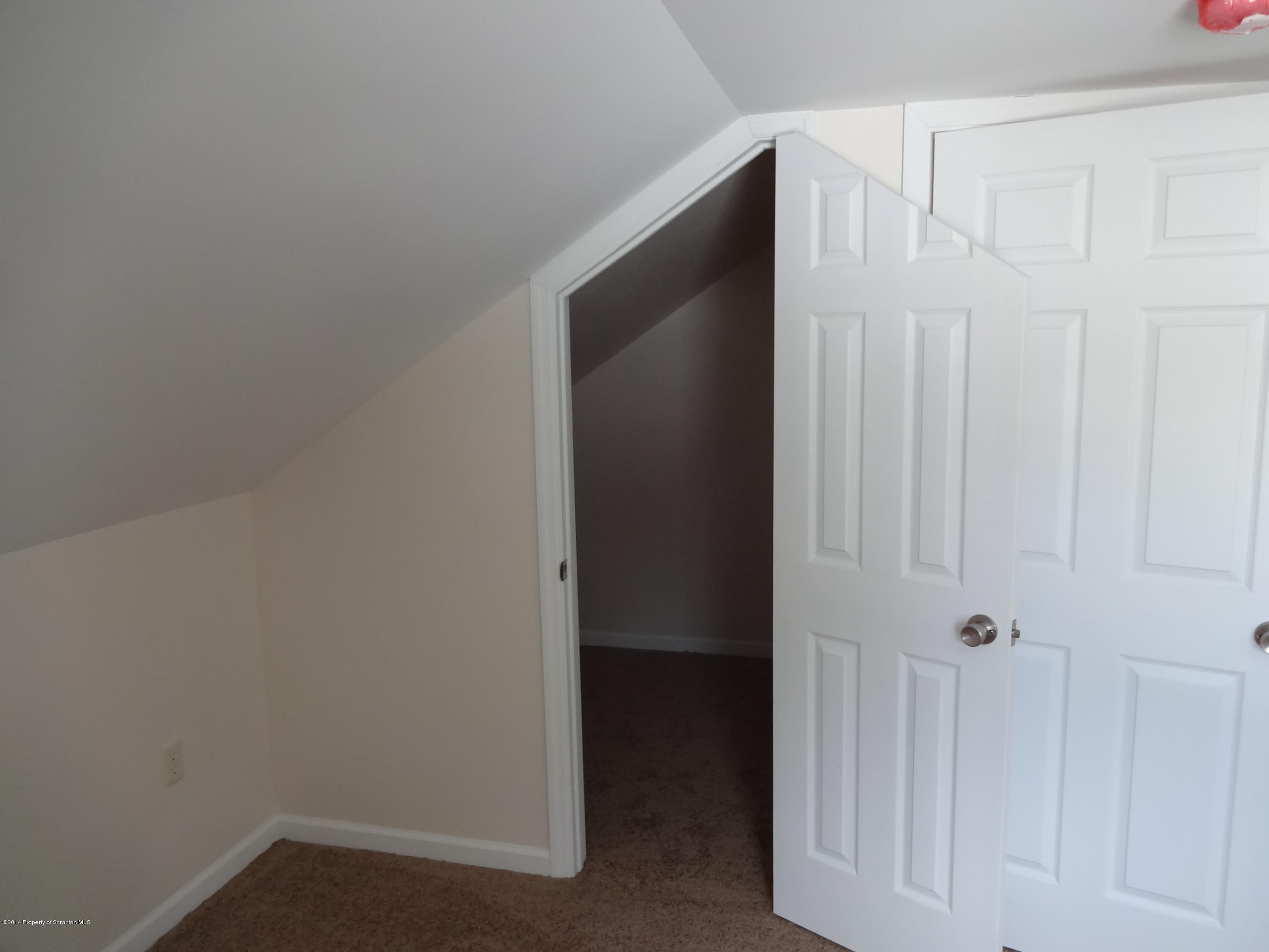 19 Sunset Road Moscow, PA 18444 - Photo 16 of 33 Gallery Image 16