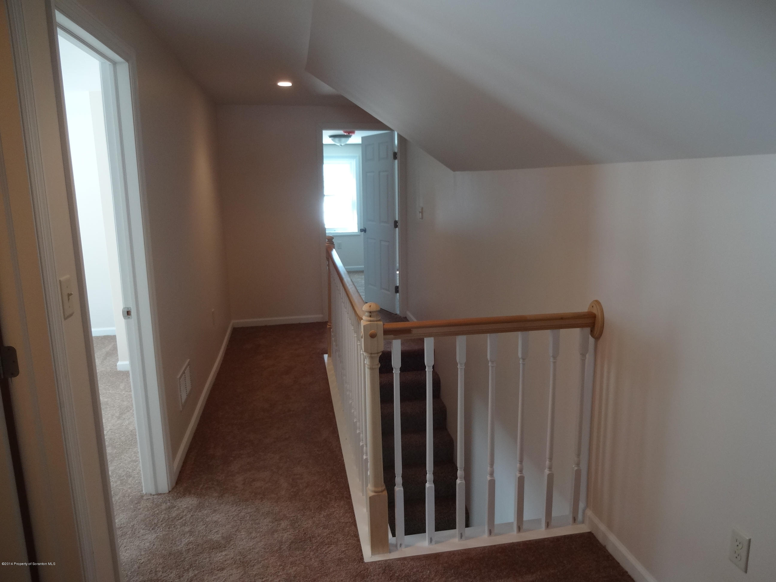 19 Sunset Road Moscow, PA 18444 - Photo 17 of 33 Gallery Image 17