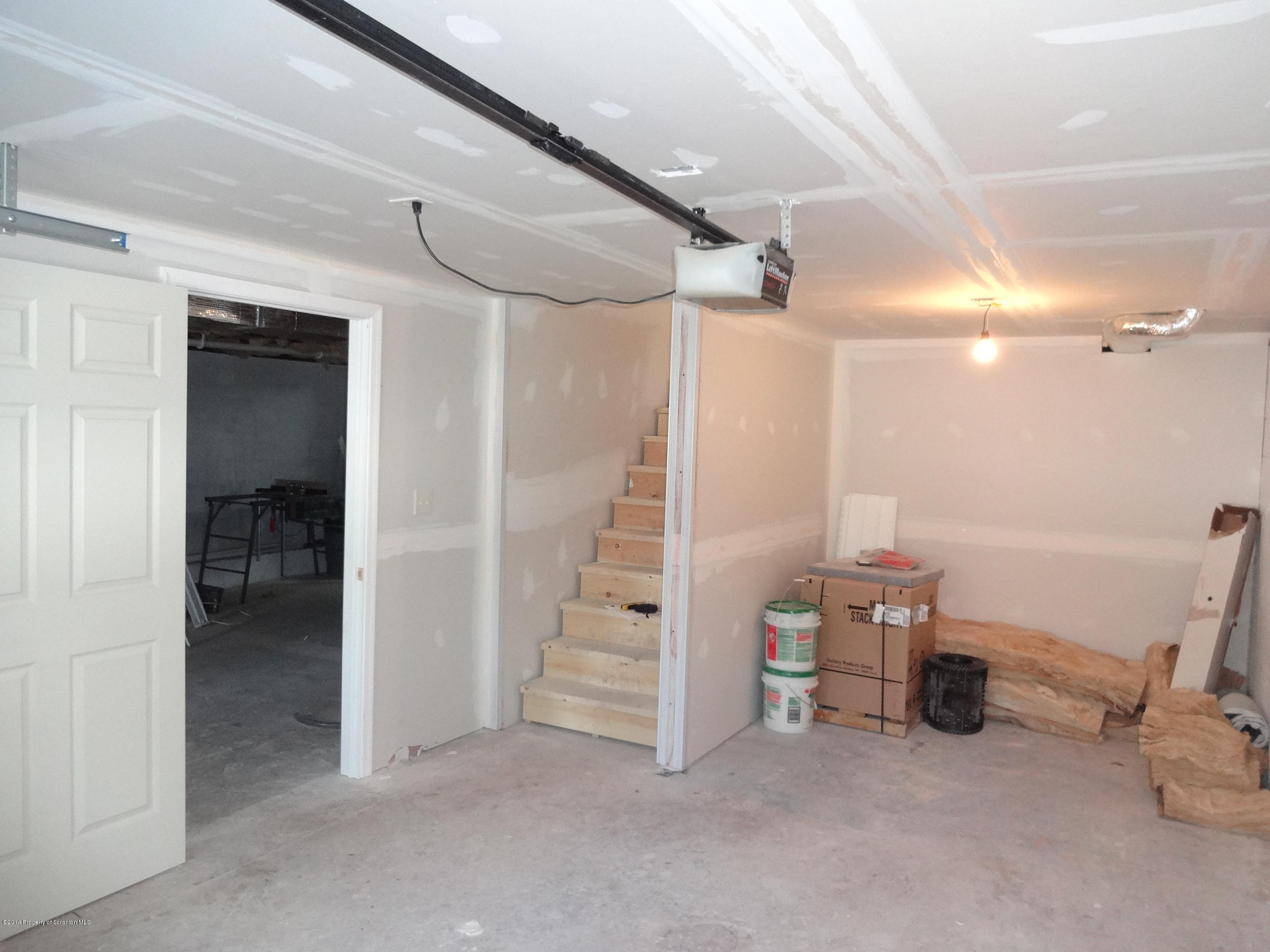 19 Sunset Road Moscow, PA 18444 - Photo 20 of 33 Gallery Image 20
